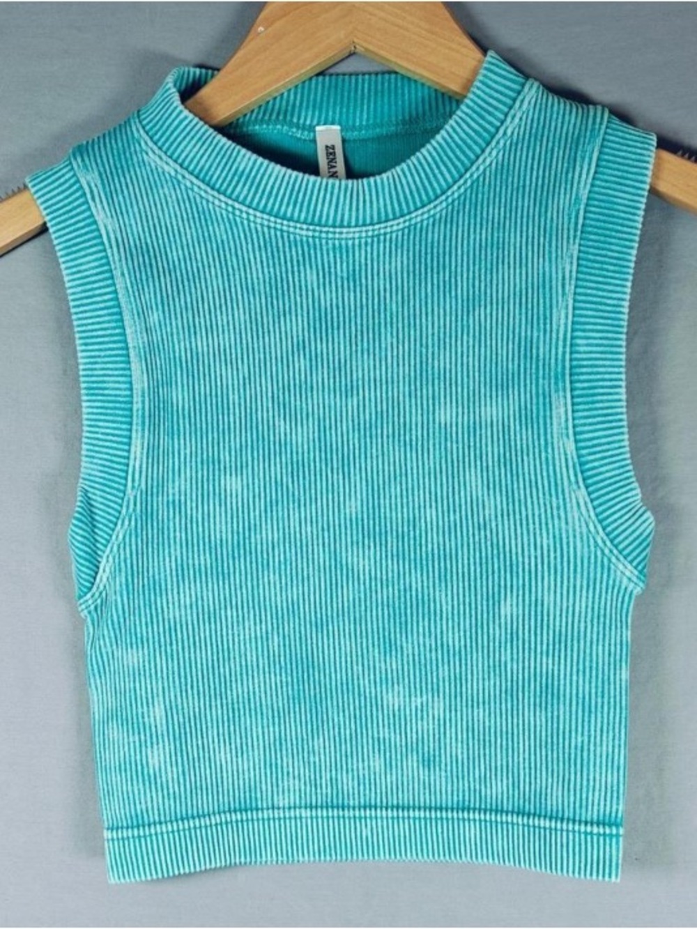Zenana Outfitters Ribbed Mineral Wash Crop Tank Top Size L/XL New! - Picture 2 of 5